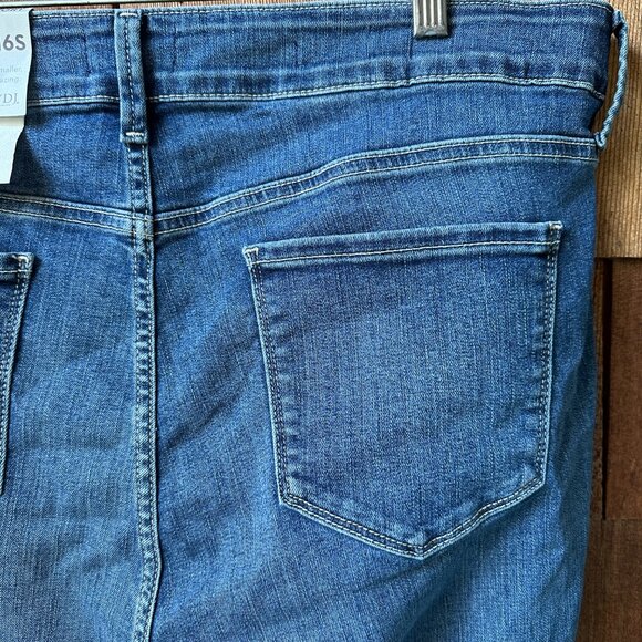 NWT NYDJ Blue Premium Denim Marilyn Straight Leg Jeans in Women's 16 - Picture 9 of 11
